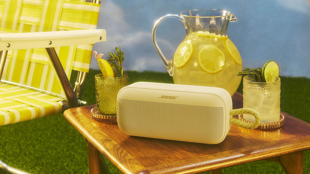 Bose SoundLink Plus, un altavoz compacto que busca ofrecer sonido potente sin perder portabilidad