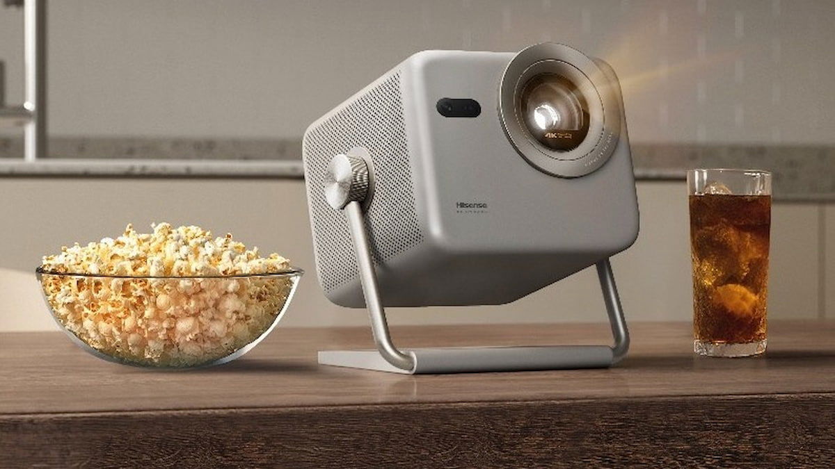 El proyector portátil que necesitas este verano: Hisense M2 Pro, una bestia 4K en tamaño mini