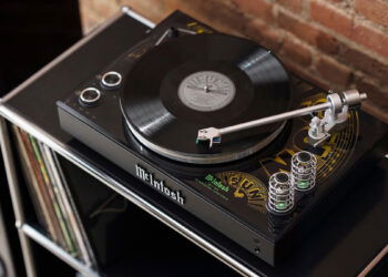 McIntosh MTI100 Sun Records Edition, un completo sistema de válvulas con tocadiscos y una decoración especial