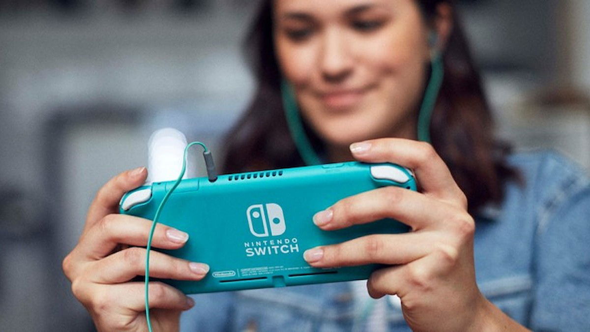 La Nintendo Switch Lite es la mejor consola para el verano, y ahora la tienes a un precio de escándalo