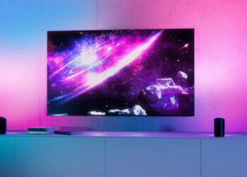 Philips Hue estrena foco ambiental tipo “Wall Washer” y su asistente con IA… aunque no para todos