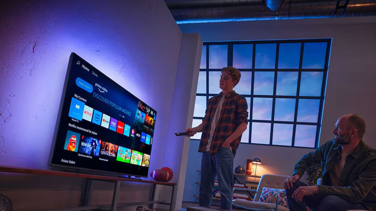 Philips The One PUS8919 de 55 pulgadas, un televisor Ambilight éxito de ventas, a mitad de precio