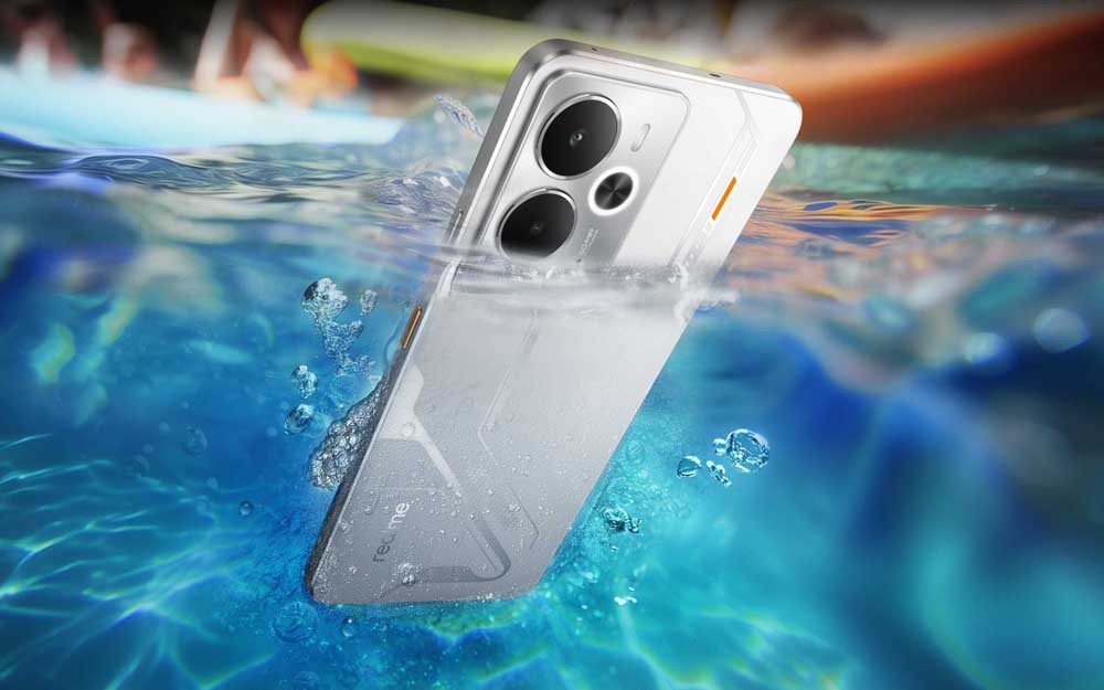 realme 14 5G dentro de agua