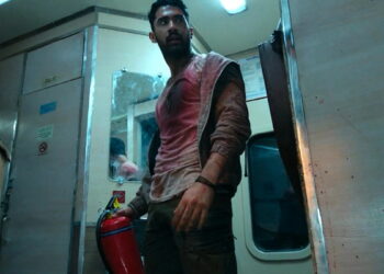 Un tren, acción y mucha sangre: así es la versión india (y más bestia) de Bullet Train