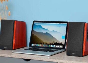 Uso de los altavoces Edifier R1700BTs