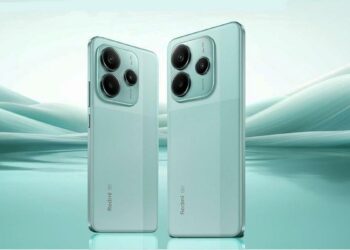 Redmi Note 14 5G de color verde con fondo