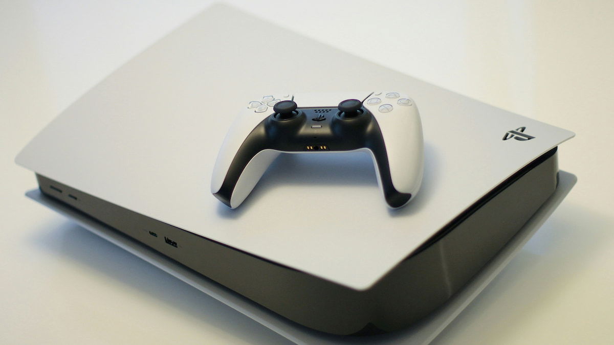 ¿Es la PS5 una buena opción para reproducir películas con calidad top desde el sofá?