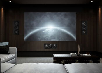 Cómo montar un sistema de cine en casa (imagen, sonido, cables y más)