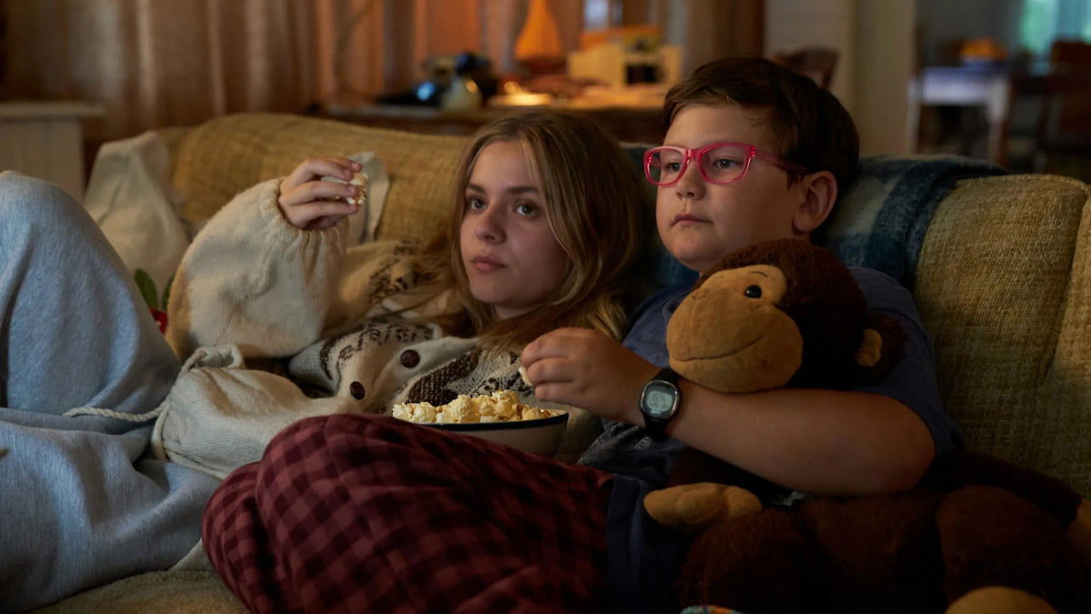 Si siempre has querido darle un consejo a tu yo más joven esta serie de Prime Video lo hace realidad