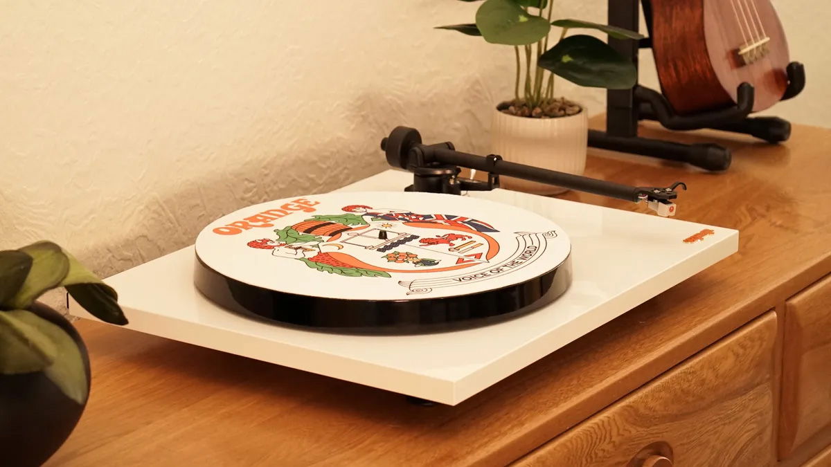 Orange O, un tocadiscos para el sonido de los años 60