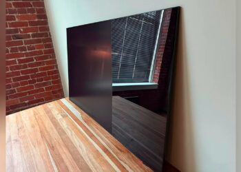 Si no te gusta el panel mate de la Samsung S95F QD-OLED…¡quítaselo!