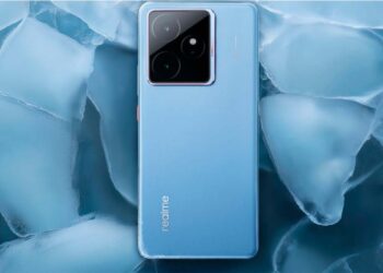 realme GT 7 de color azul