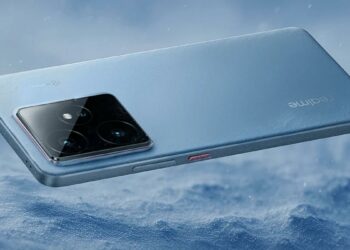 realme GT 7 de color azul