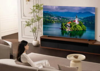 Llévate la TCL C6K de 55 pulgadas, un televisor de gama casi alta con Mini LED y QLED, por 499 euros