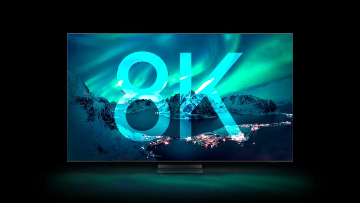 Los televisores de 98 pulgadas o más hacen que el 4K se quede corto: ahora sí tiene sentido el 8K