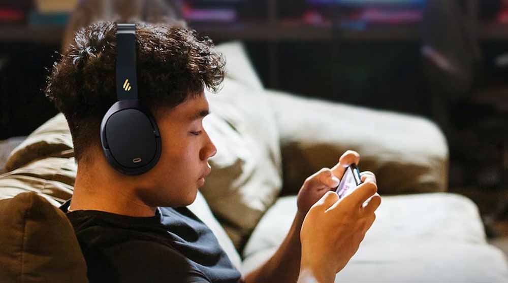 Uso de los auriculares Edifier WH950NB