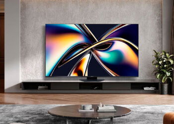 La Hisense U8Q de 65 pulgadas, uno de nuestros televisores favoritos del año, se pone a tiro en el Día Sin IVA de MediaMarkt