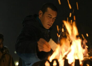 Mario Casas protagoniza Muy lejos, que ya está en streaming