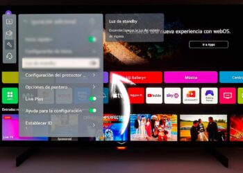 ¿Te molesta el piloto rojo de la luz de standby durante la noche? así puedes desactivarla en televisores LG y Sony