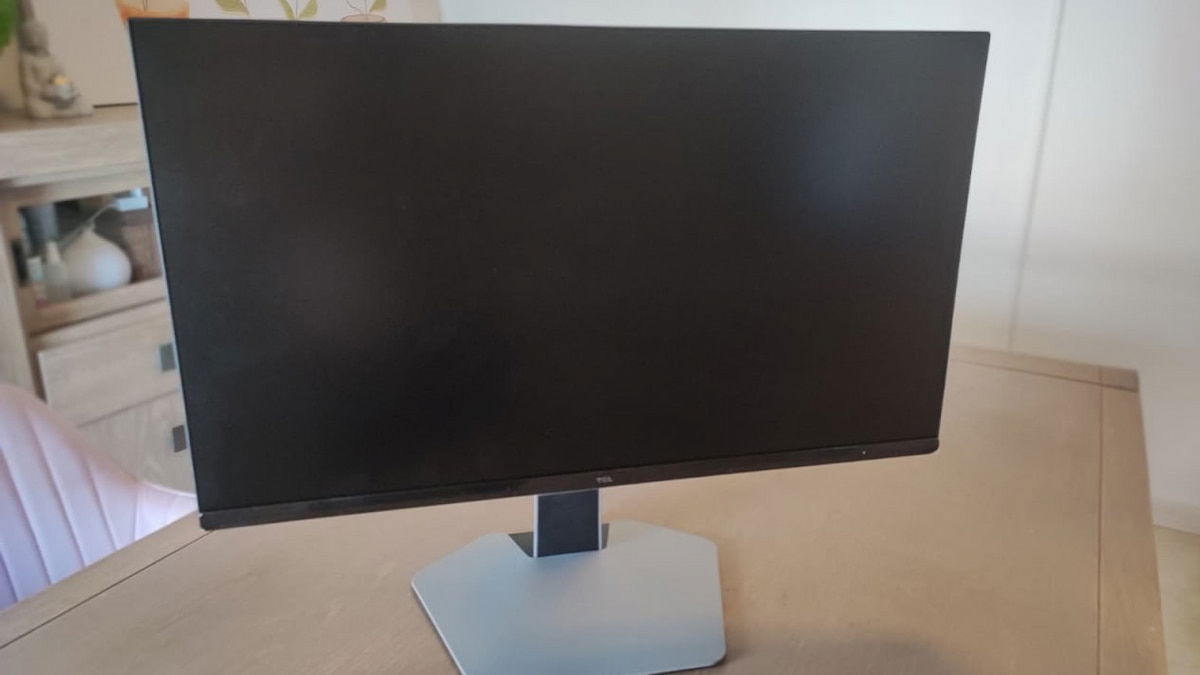 Review TCL 25G64
