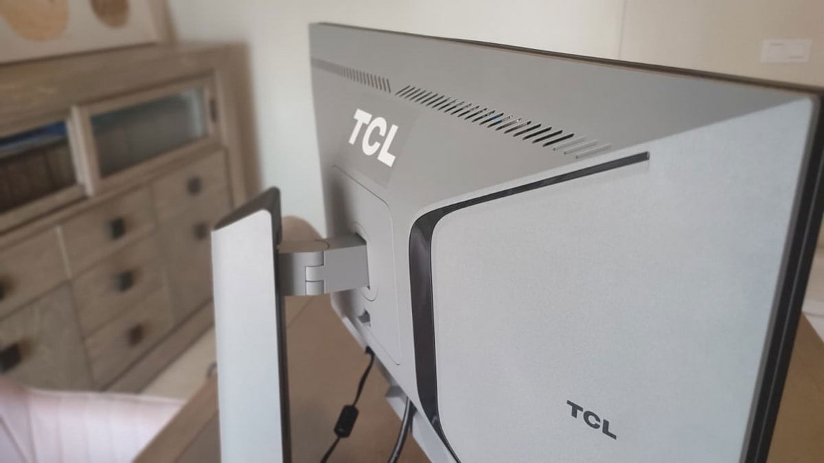 Review TCL 25G64