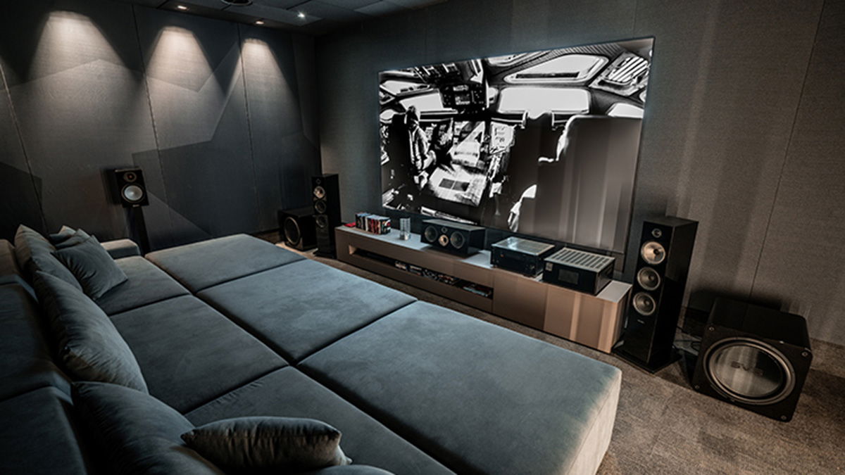 SVS nos propone explorar los límites del sonido de baja frecuencia en su último proyecto