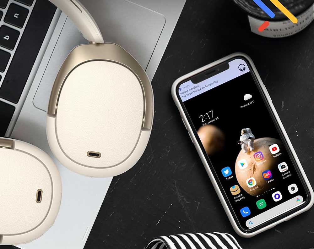 Auriculares Edifier WH950NB con un móvil