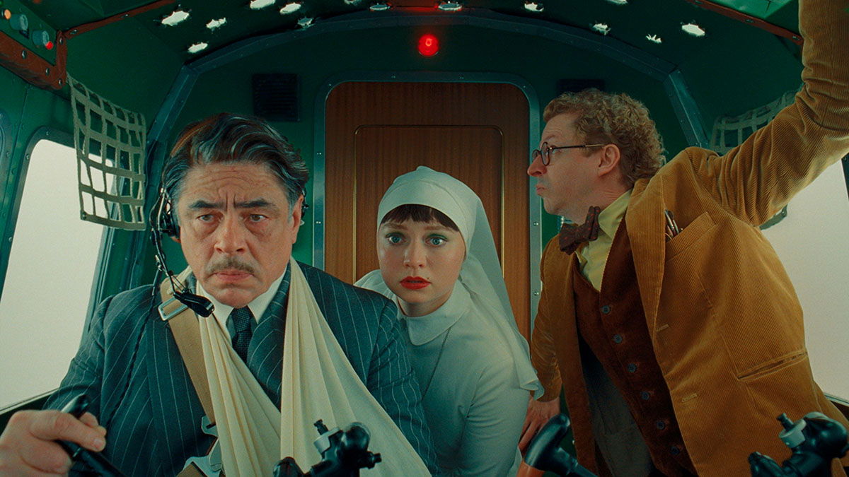 La trama fenicia ya se puede ver desde casa: no te pierdas la última locura de Wes Anderson