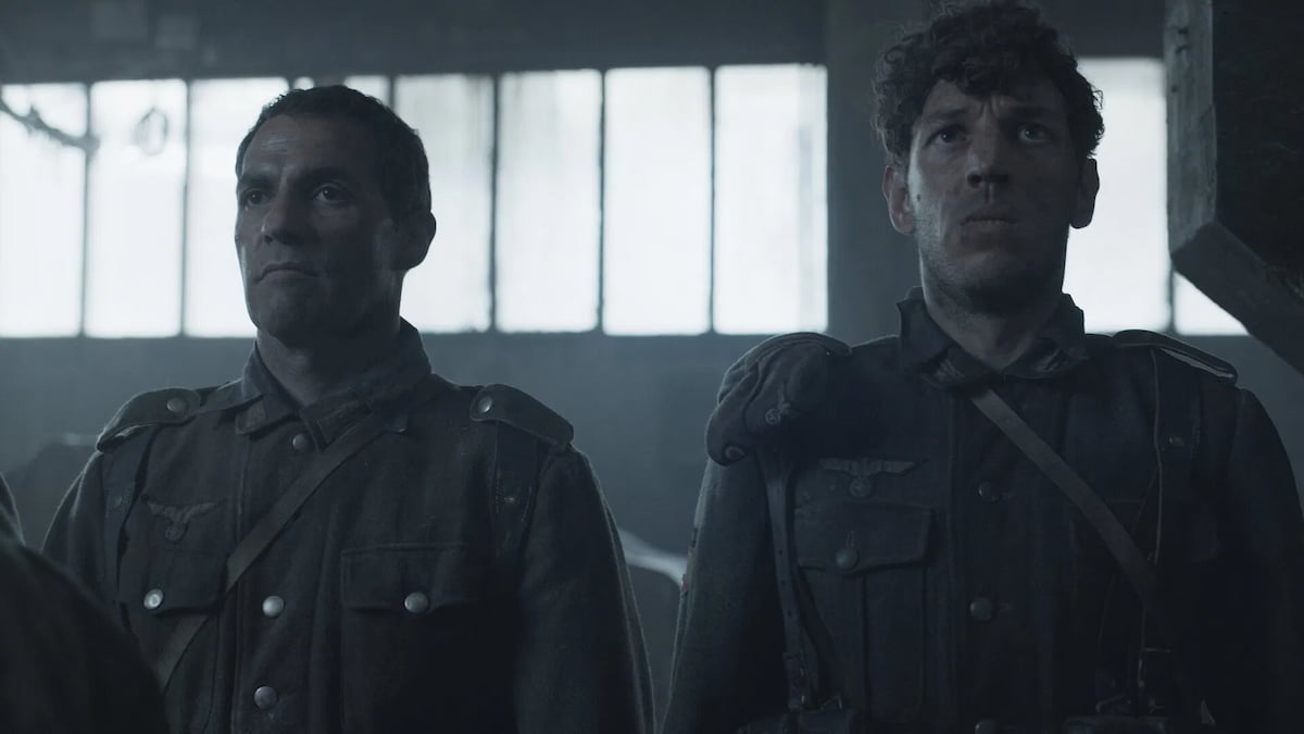 De la guerra al espionaje: así es la miniserie bélica de Netflix en la posguerra española