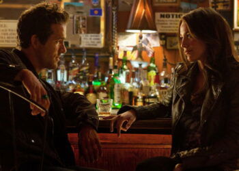 Es la peor película de superhéroes de la historia, hasta su protagonista reniega de ella… y aun así arrasa en Netflix