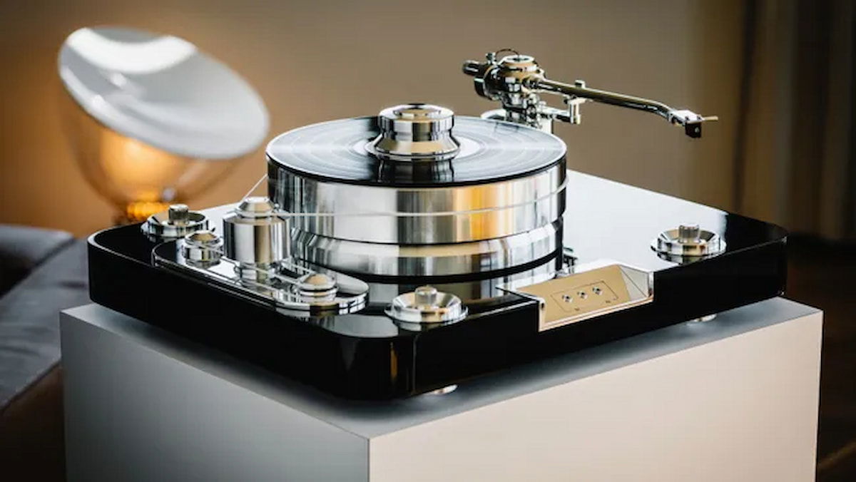 Pro-Ject lanza oficialmente su tocadiscos más avanzado hasta la fecha: Signature 12.2 es pura locura analógica