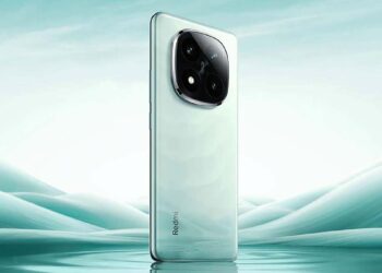 Teléfono Redmi Note 14 Pro+ 5G con fondo verde