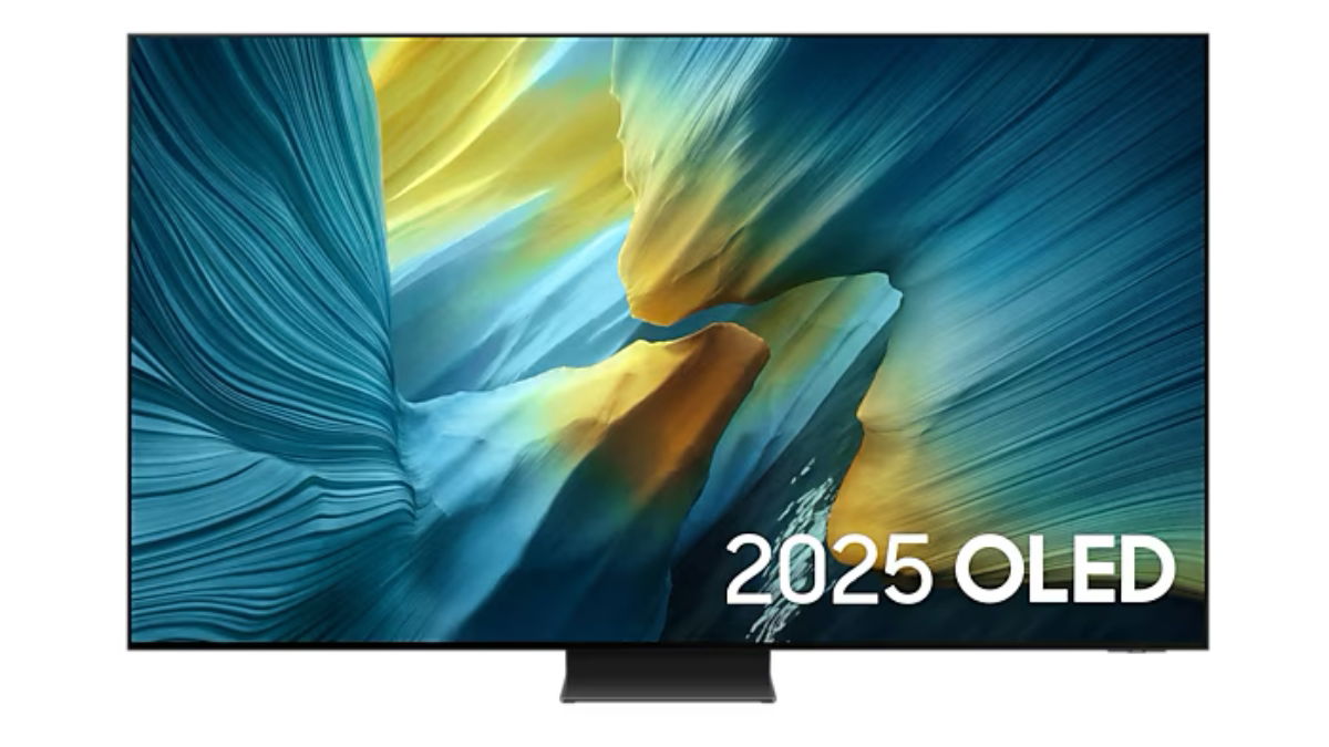 No estás soñando, el televisor Samsung S95F con panel QD-OLED, 2.200 nits y barra de sonido gratis por 1.699  euros