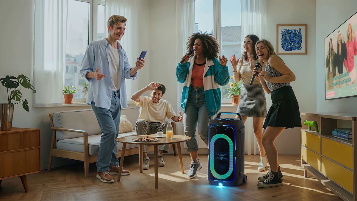 Samsung lanza dos nuevas torres de sonido portátiles con luces y hasta 18 horas de batería