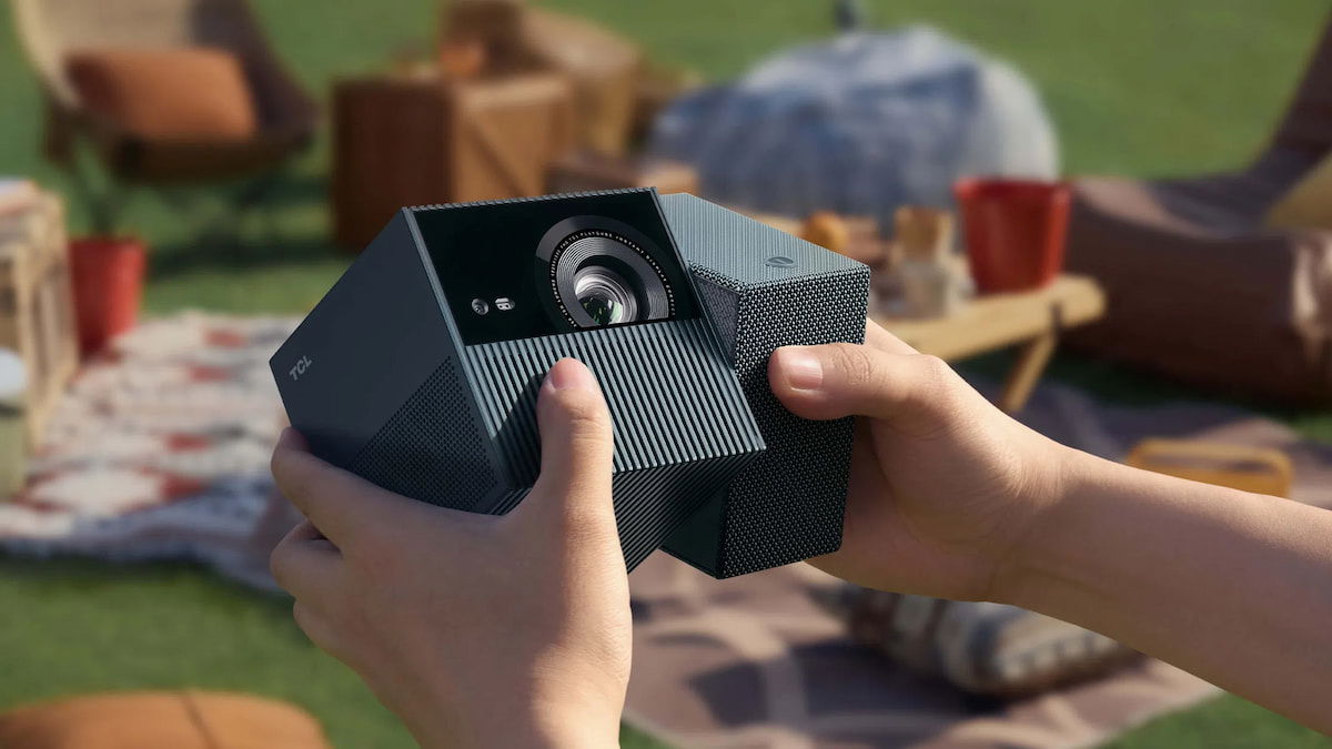 PlayCube de TCL: el mini proyector más divertido y raro que verás este año