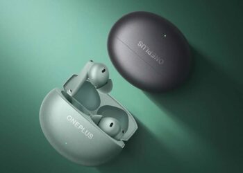 Auriculares OnePlus Buds 4 con fondo de color verde