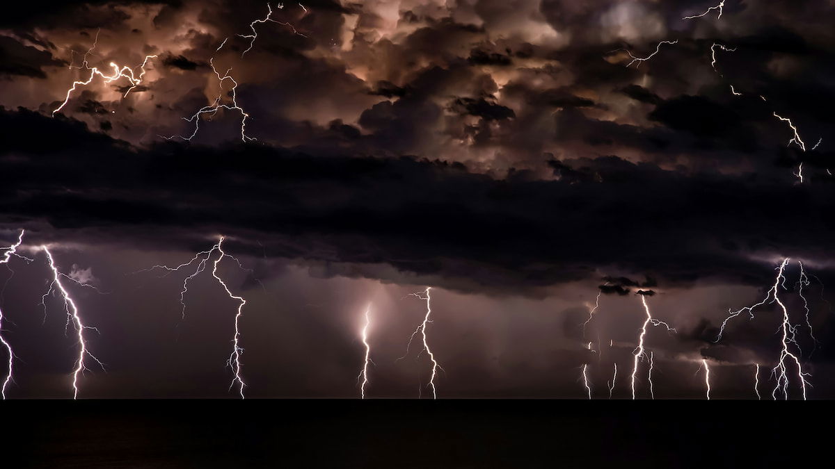 Cómo proteger tu sistema de cine en casa si hay un temporal