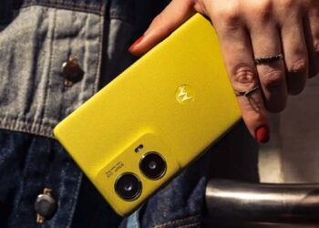 Trasera del Moto g85 5G