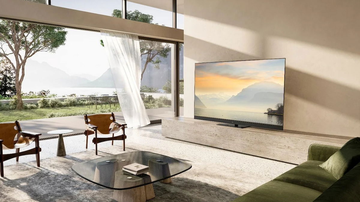 Panasonic se saca de la manga un nuevo televisor OLED: el Z8BA llega con 77 pulgadas, Fire TV integrado y 144Hz
