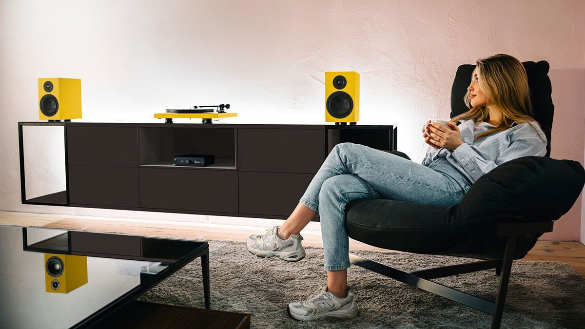 Pro-Ject Colourful Audio System 2, el pack con tocadiscos perfecto para introducirse en el mundo del vinilo