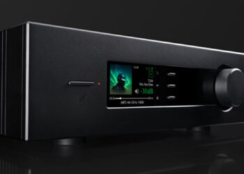 Quad presenta Platina: una nueva serie con un rediseño exhaustivo, potencia de clase A/B y cero nostalgia