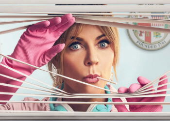 Es la serie de crímenes más diferente que he visto nunca, y acaba de estrenar su segunda temporada en Disney+