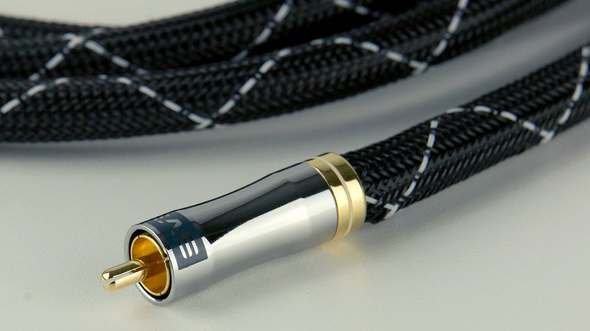 XLR vs RCA: ¿qué tipo de cable de audio es mejor para tu subwoofer o equipo Hi-Fi?