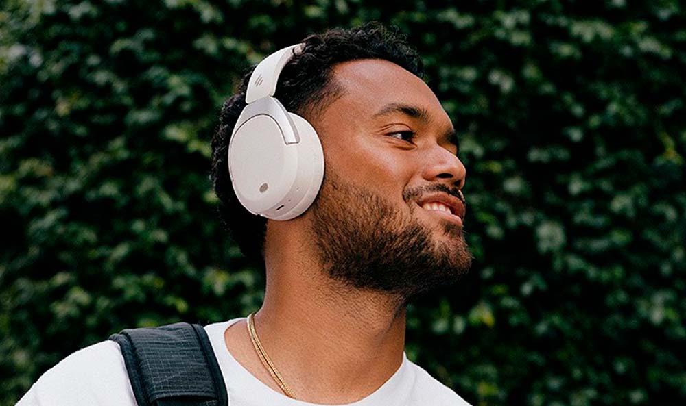 Uso de los Edifier W830NB