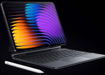 Xiaomi Pad 7 Pro con fondo negro