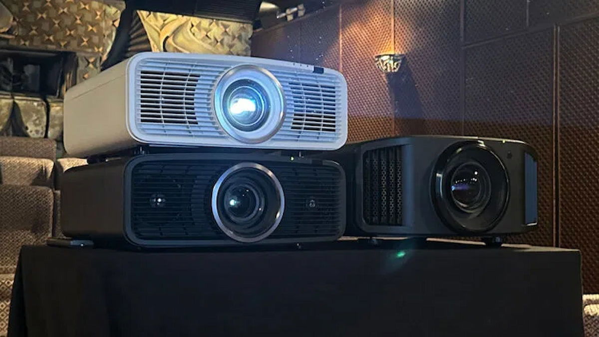 JVC actualiza sus proyectores con HDR Vivid, ALLM y mejoras clave: así es la nueva v2.00 que ya puedes instalar