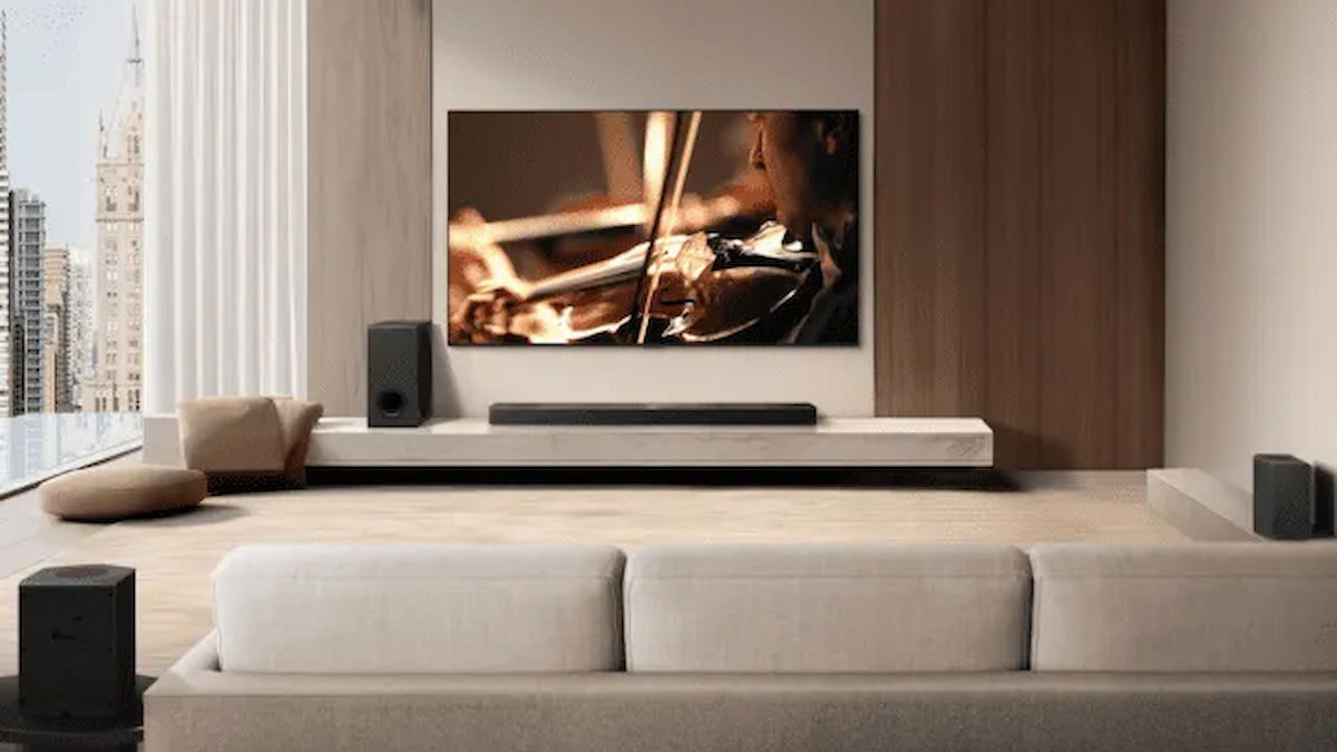 La LG S95TR sigue cayendo de precio: 298 euros por la mejor barra de sonido de la marca