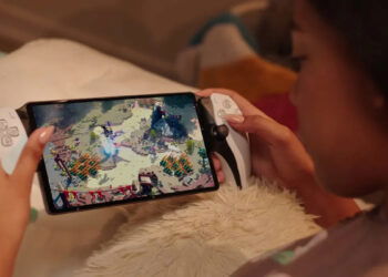 PS Portal ya juega en la nube: así cambia la portátil de PlayStation