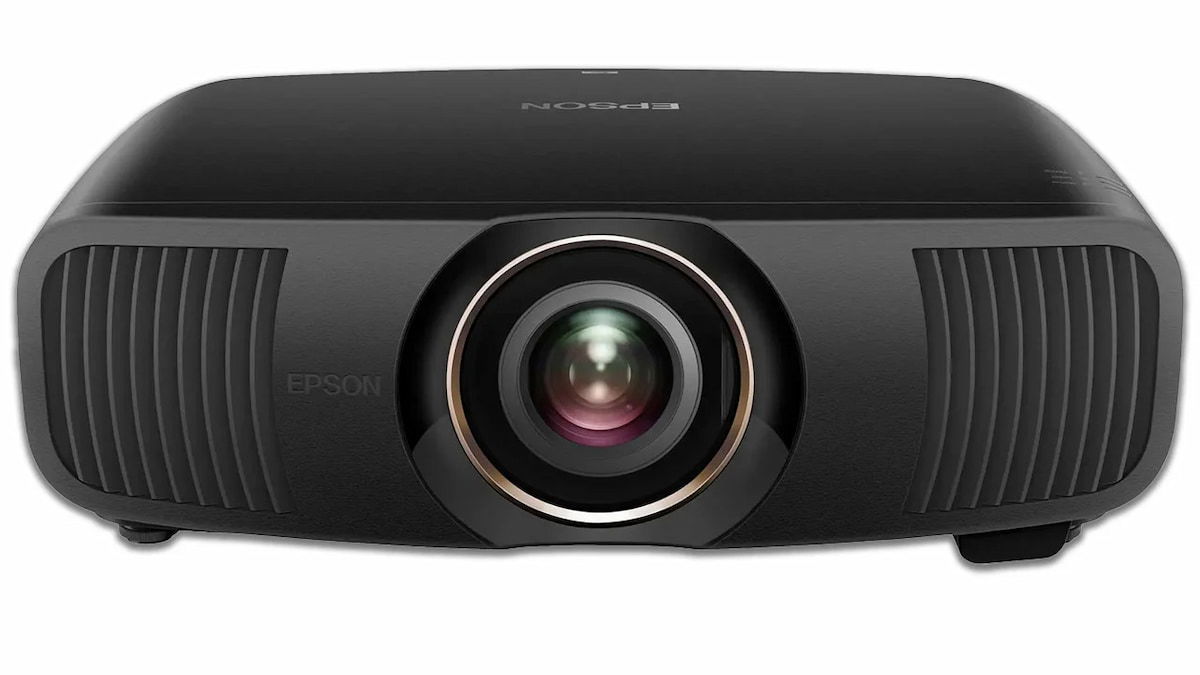 Epson EH-LS9000 vs EH-QB1000: dos proyectores cinco estrellas cara a cara, ¿cuál me compro?