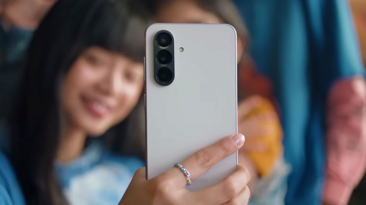 El Samsung Galaxy A56 5G derriba su precio por el Black Friday: poco más de 200 euros